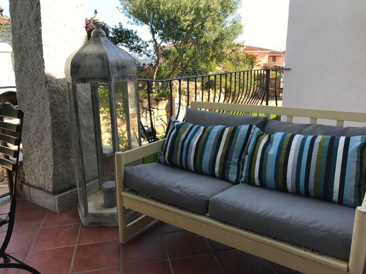 Le Case Del Mare Loiri Porto San Paolo Exterior foto